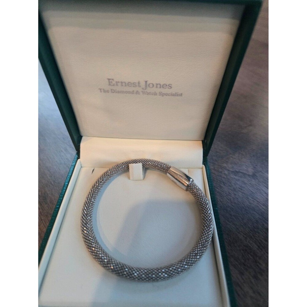 NWT  Ernest Jones Bracelet